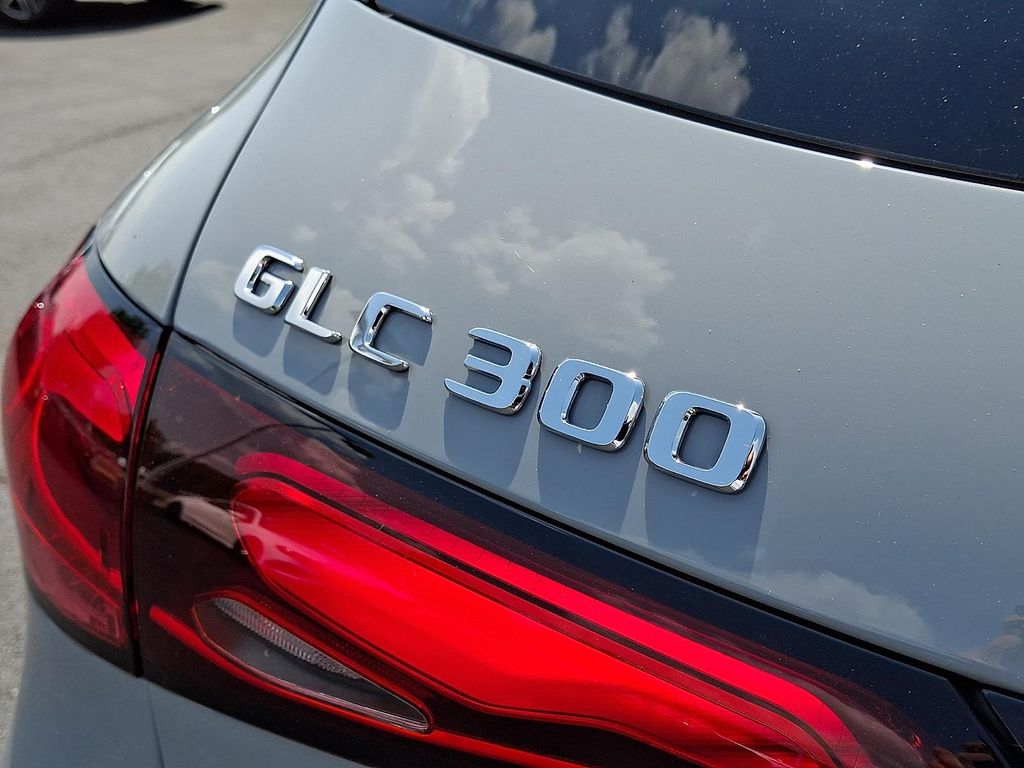 2026 Mercedes-BENZ GLC 缩略图 23