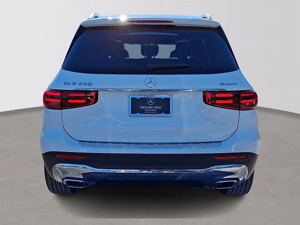 صورة 5 لـ 2026 Mercedes-BENZ GLB