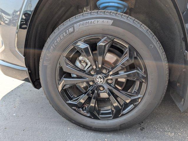 صورة 15 لـ 2023 Toyota RAV4 HYBRID XSE