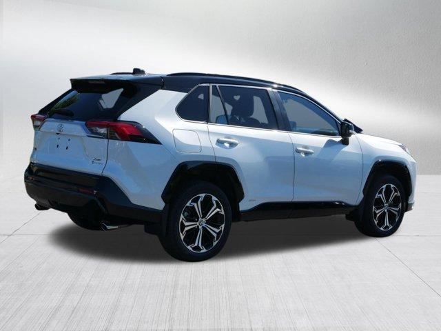 2025 Toyota RAV4 PLUG-IN HYBRID XSE — фото 7