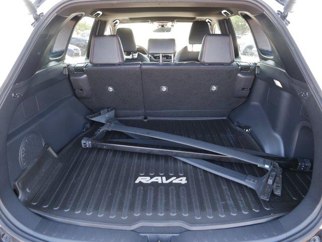 صورة مصغرة 18 لـ 2025 Toyota RAV4 PLUG-IN HYBRID XSE
