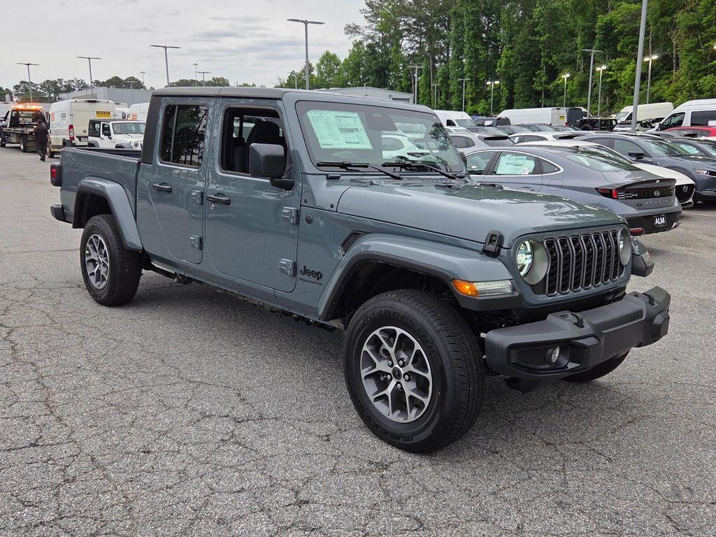 New 2026 Jeep Gladiator Sport