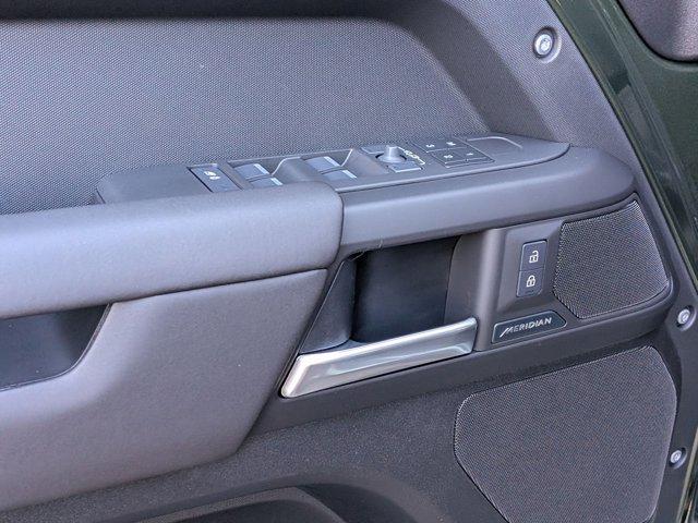 2026 LAND Rover DEFENDER P300 S 缩略图 12