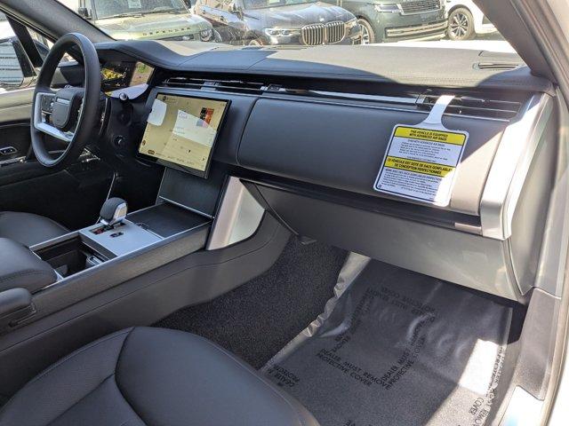 2026 LAND Rover RANGE ROVER P400 SE LWB 7 SEAT — миниатюра 32