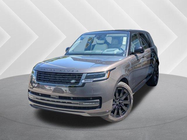 New 2026 Land Rover Range Rover P400 SE 7 Seat