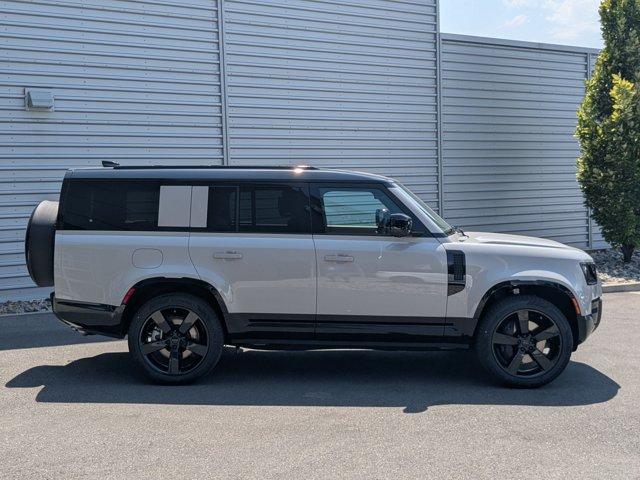 2026 LAND Rover DEFENDER P400 X-DYNAMIC SE — фото 4