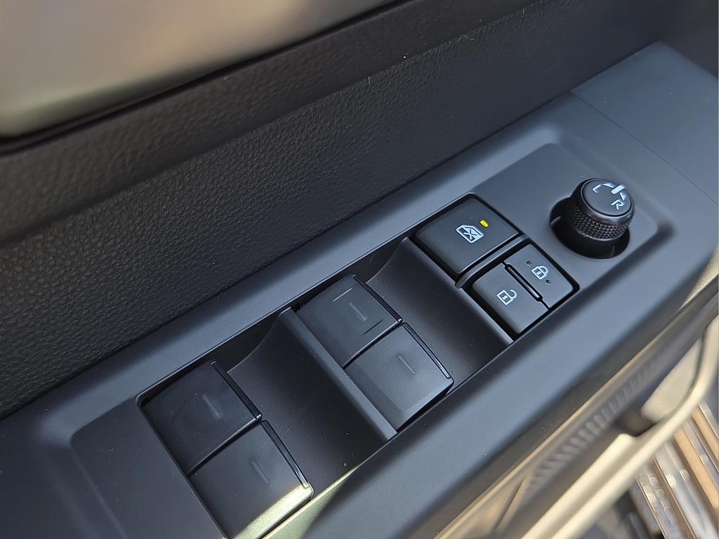 2026 Toyota TUNDRA SR5 缩略图 18