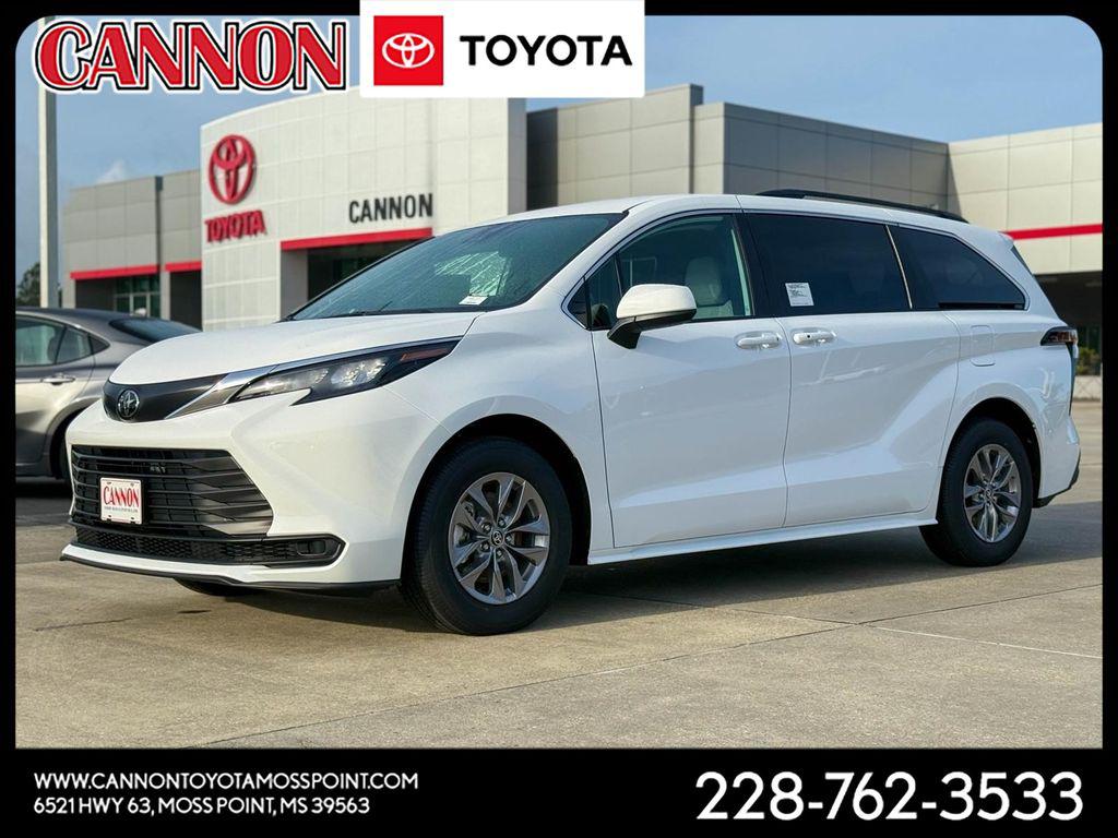 New 2026 Toyota Sienna LE
