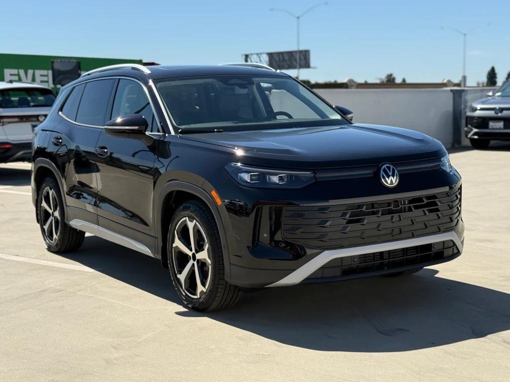 New 2026 Volkswagen Tiguan 2.0T SE