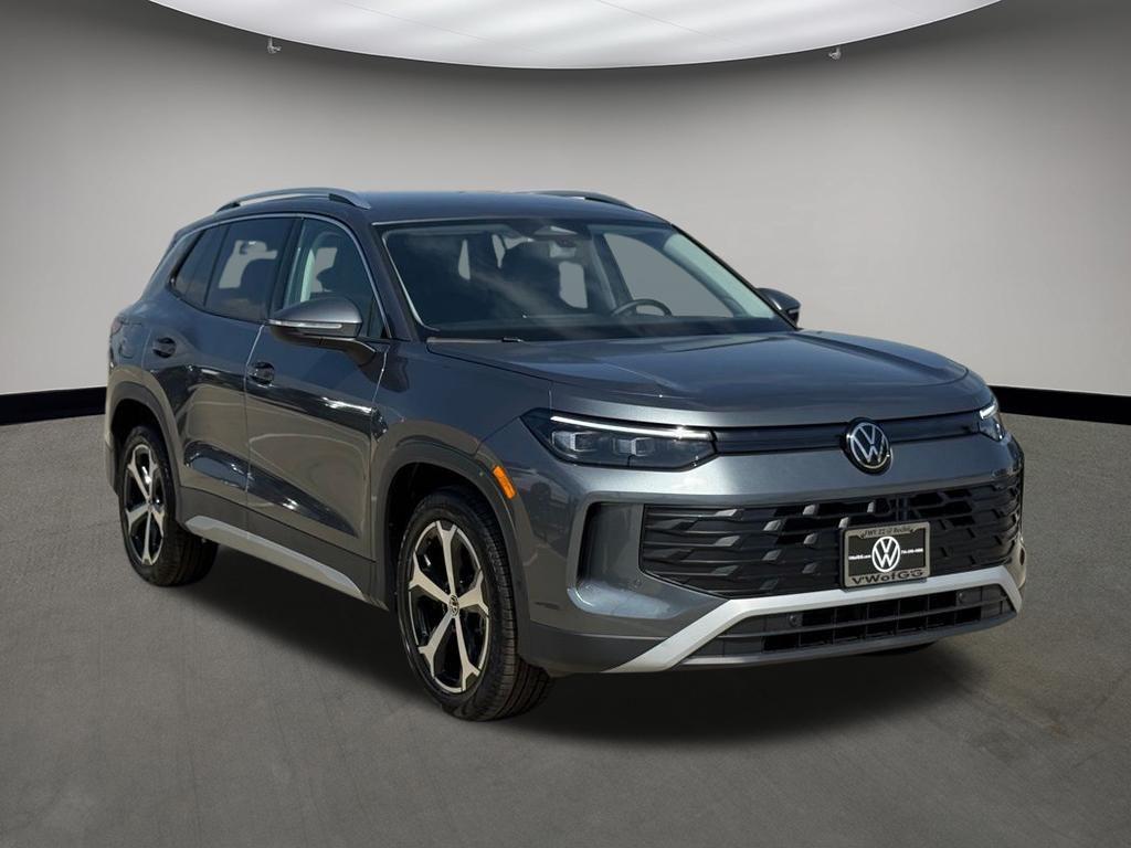 New 2026 Volkswagen Tiguan 2.0T SE