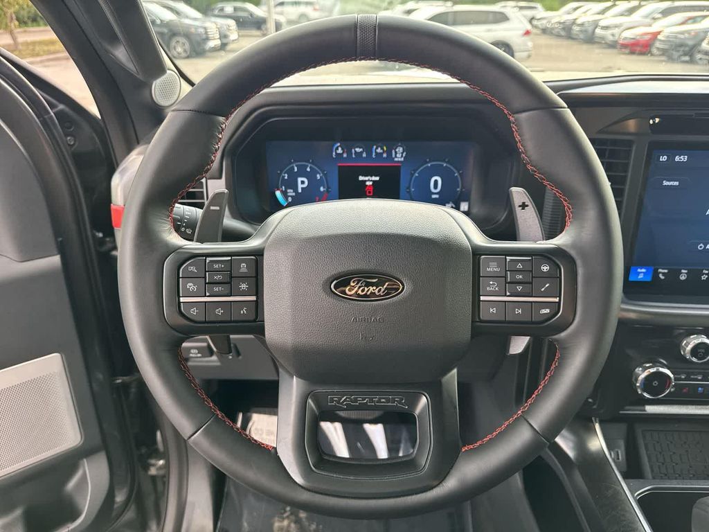 صورة مصغرة 29 لـ 2025 FORD F-150 RAPTOR