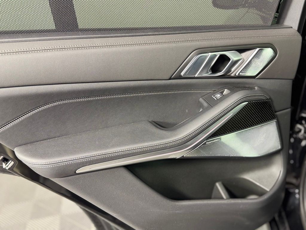 صورة مصغرة 23 لـ 2024 BMW X5 M60I