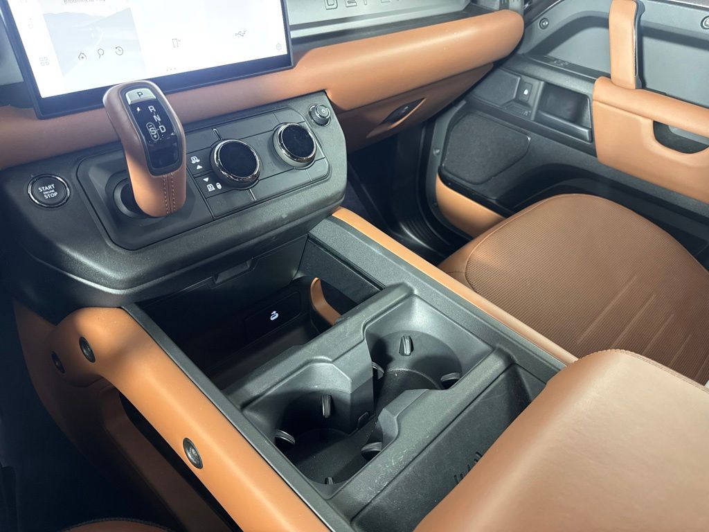 صورة مصغرة 19 لـ 2025 LAND Rover DEFENDER OCTA