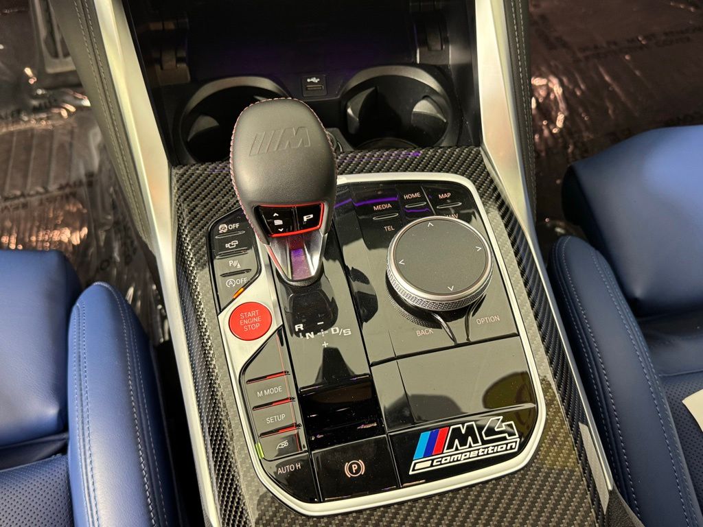 صورة مصغرة 19 لـ 2025 BMW M4 COMPETITION