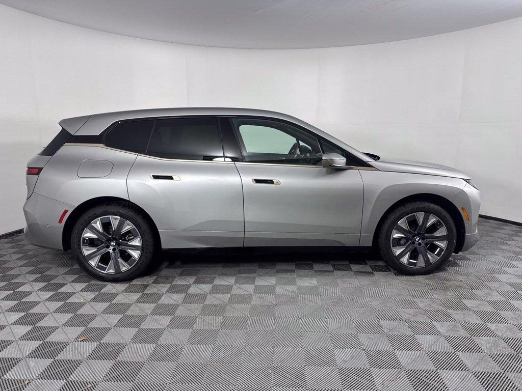 صورة 4 لـ 2026 BMW IX XDRIVE60
