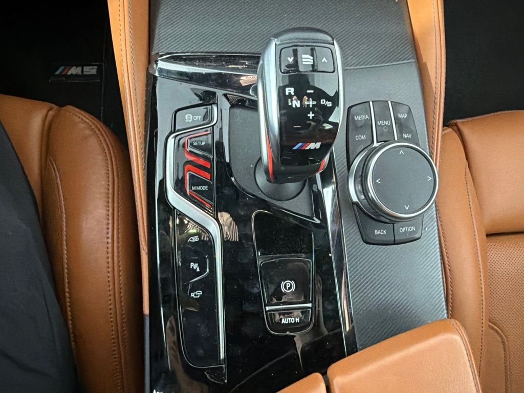صورة مصغرة 24 لـ 2023 BMW M5 BASE