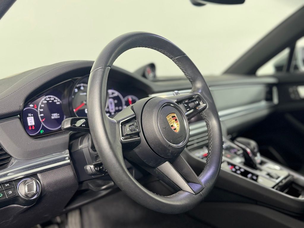 صورة مصغرة 13 لـ 2023 Porsche PANAMERA BASE