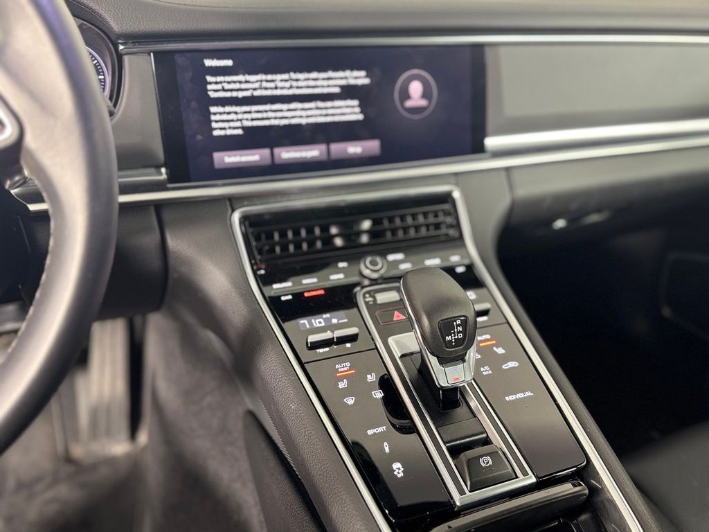 صورة مصغرة 17 لـ 2023 Porsche PANAMERA BASE