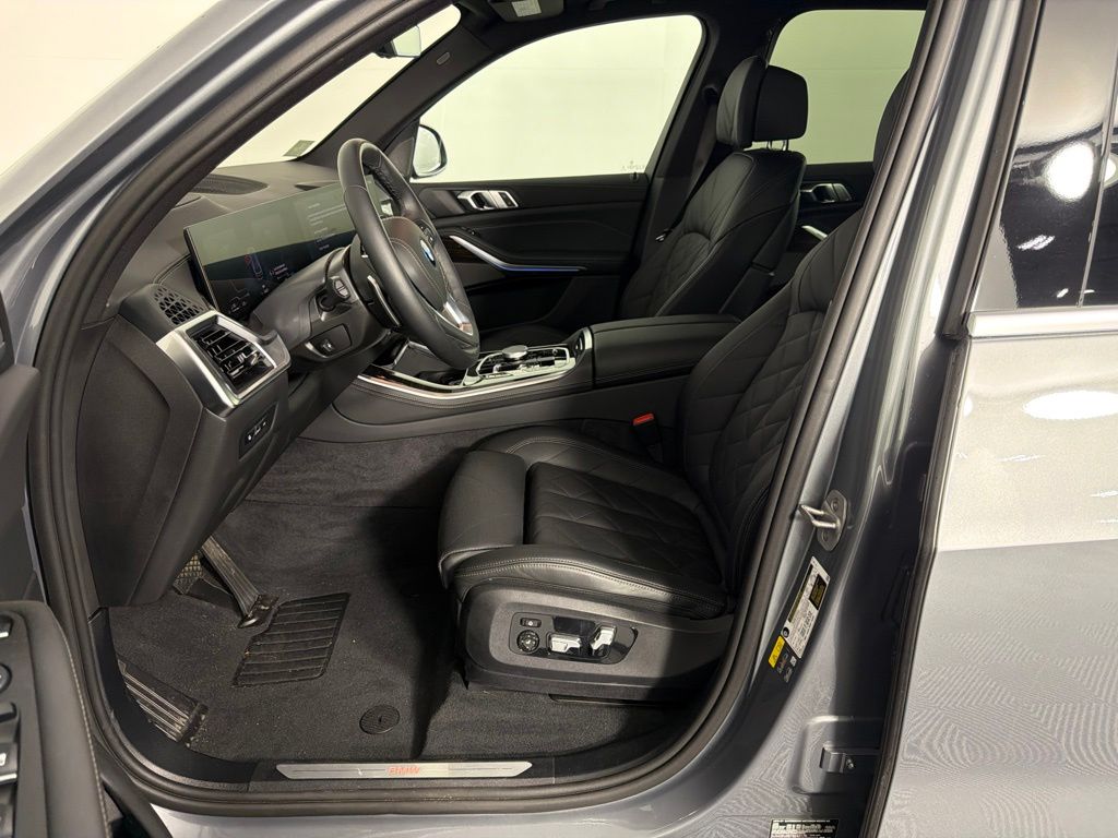 2026 BMW X5 XDRIVE50E — миниатюра 22
