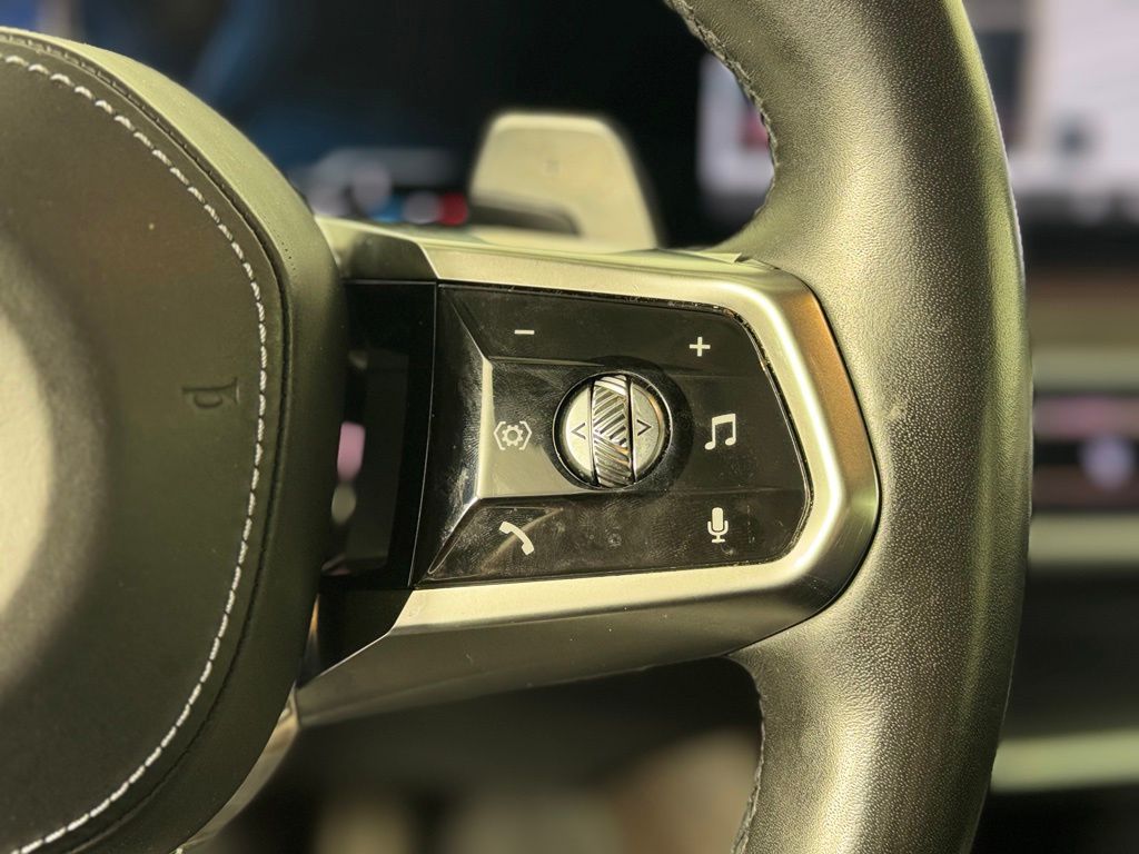 صورة مصغرة 18 لـ 2023 BMW 740 740I