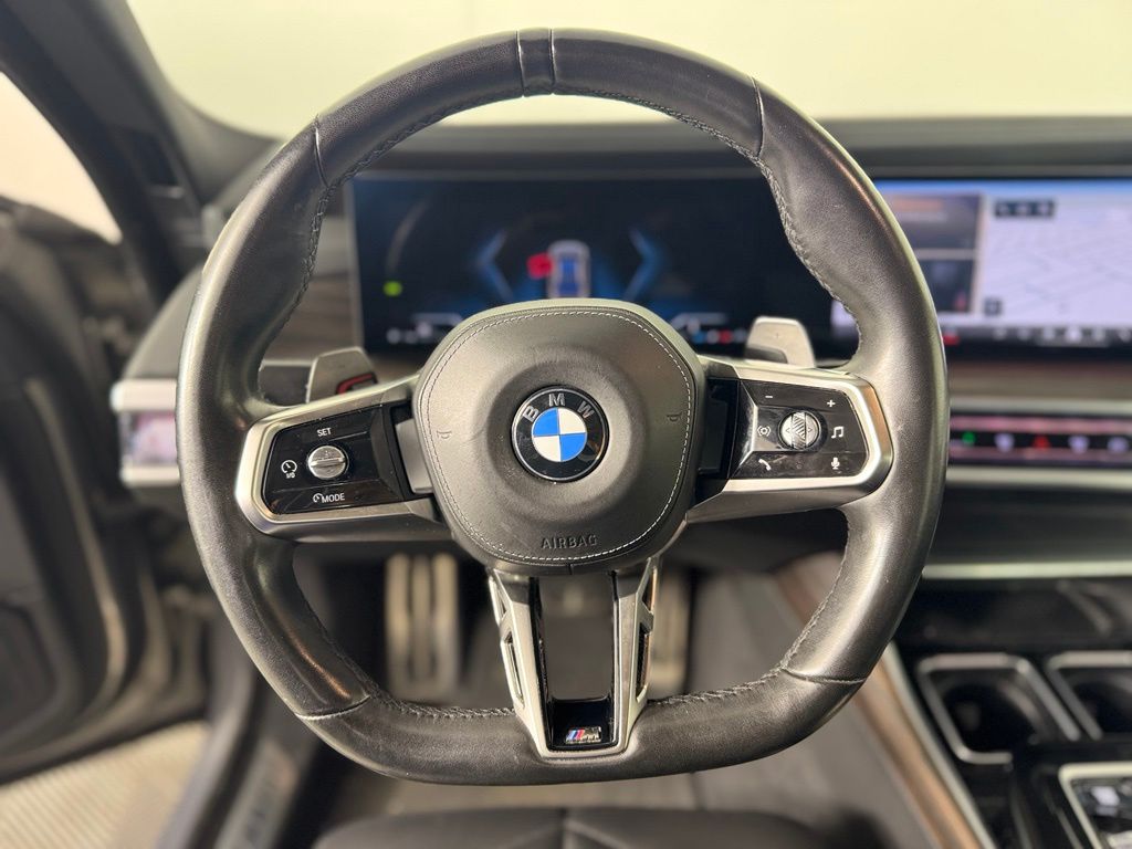 صورة مصغرة 16 لـ 2023 BMW 740 740I