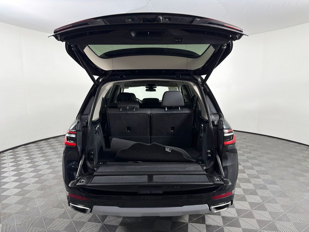صورة مصغرة 13 لـ 2023 BMW X7 XDRIVE40I