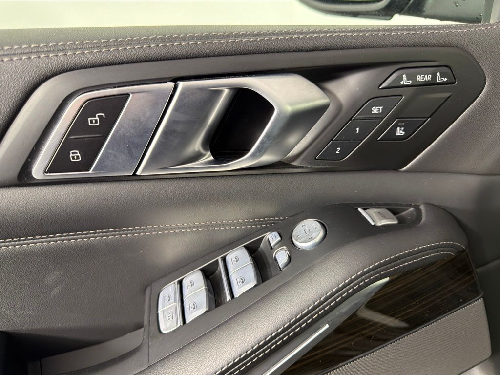 صورة مصغرة 24 لـ 2023 BMW X7 XDRIVE40I