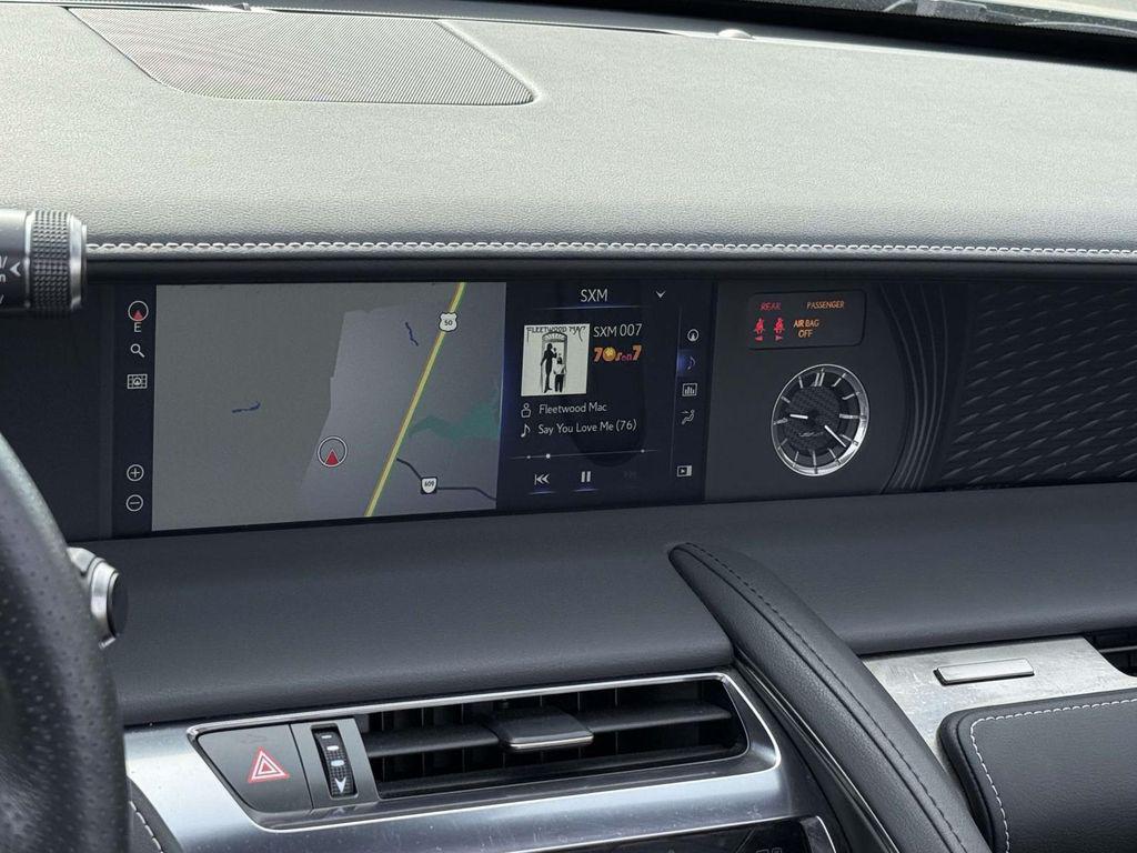 2021 Lexus LC 500 BASE — миниатюра 11