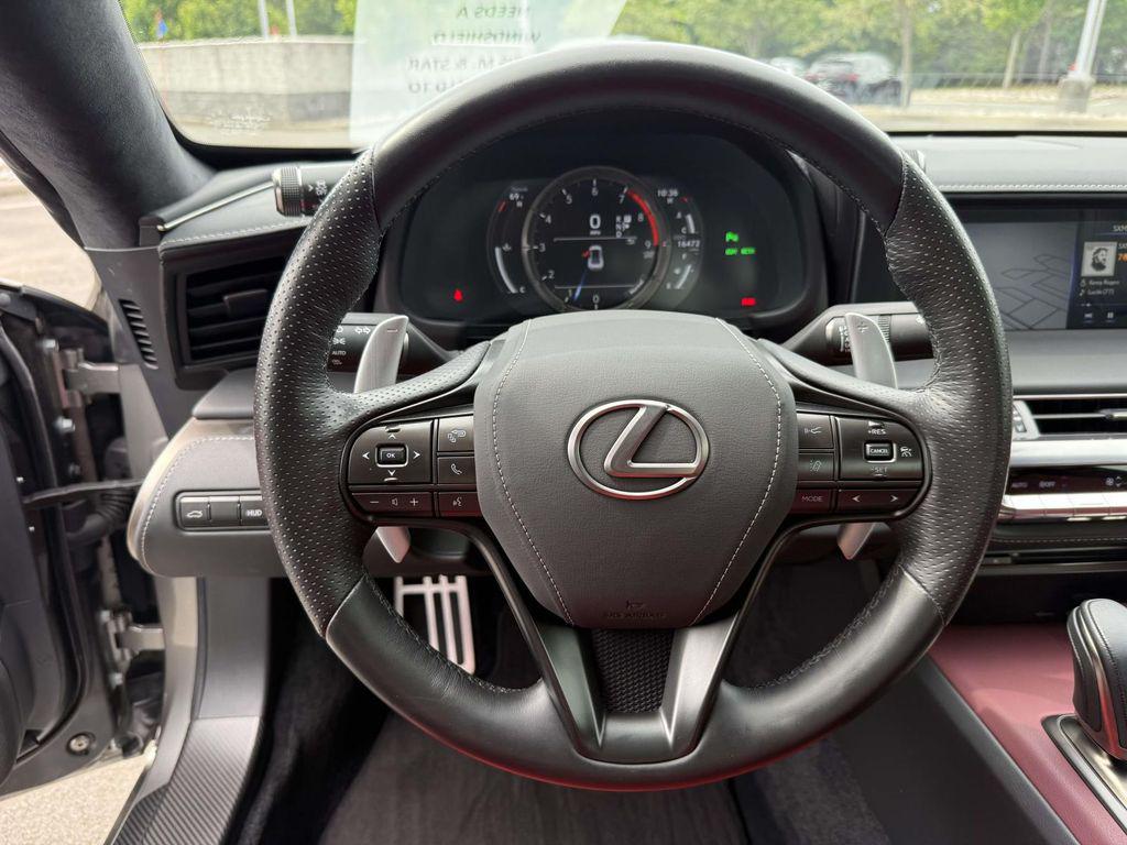 صورة 9 لـ 2022 Lexus LC 500 BASE