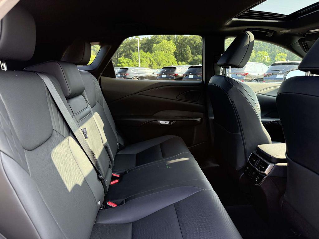 2025 Lexus RX 350 PREMIUM — миниатюра 17