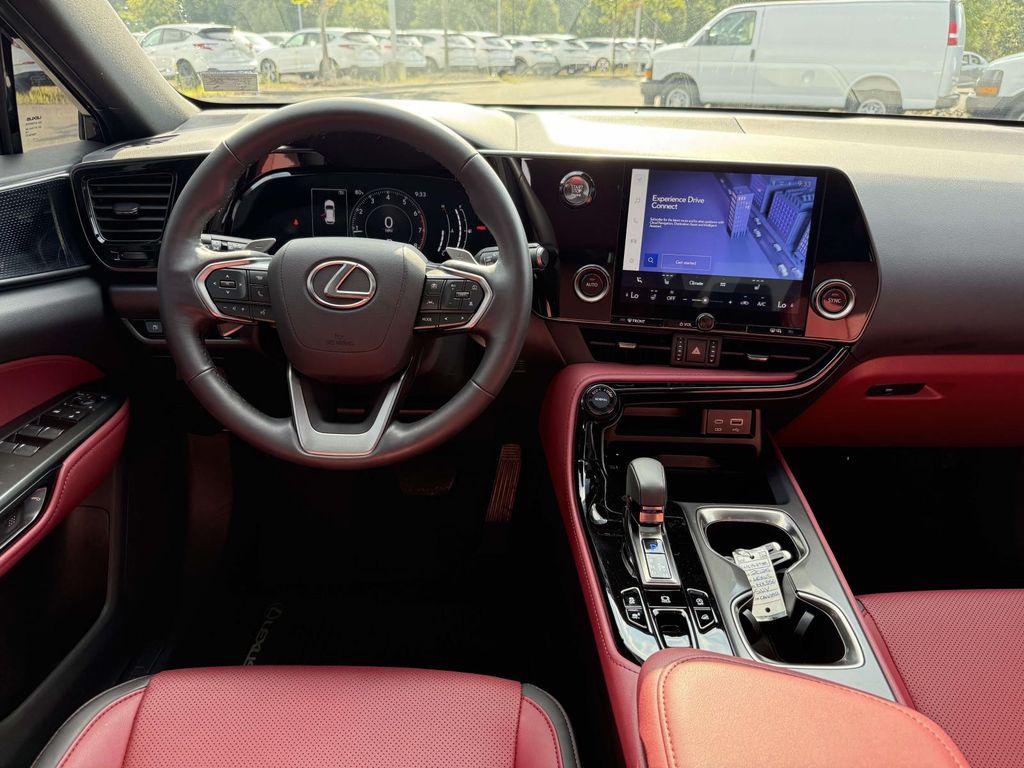 صورة 8 لـ 2025 Lexus NX 350 BASE