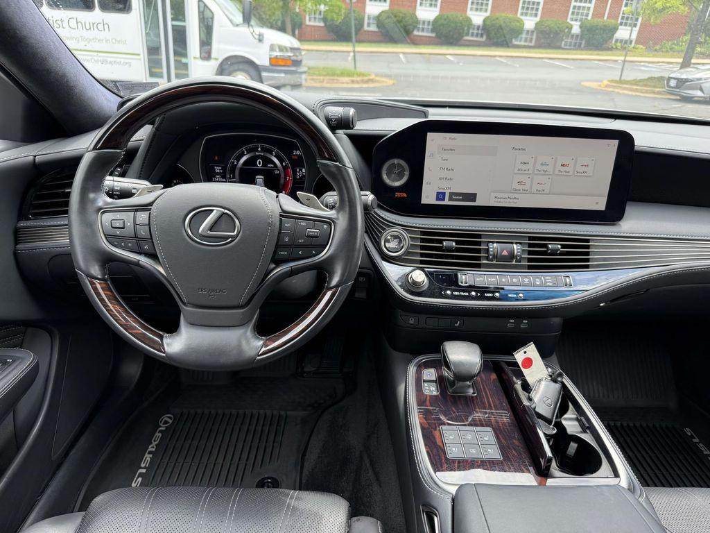 2023 Lexus LS 500 BASE — фото 8