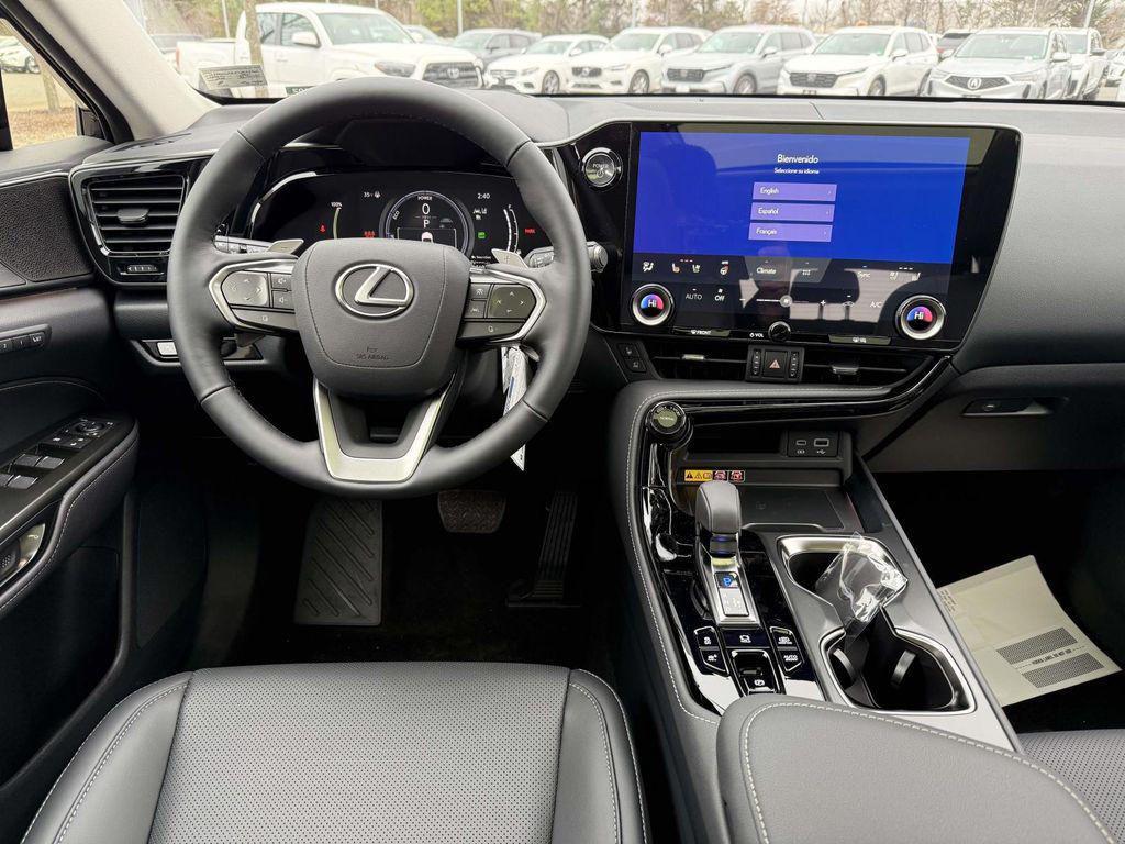2026 Lexus NX 450H+ LUXURY — фото 8