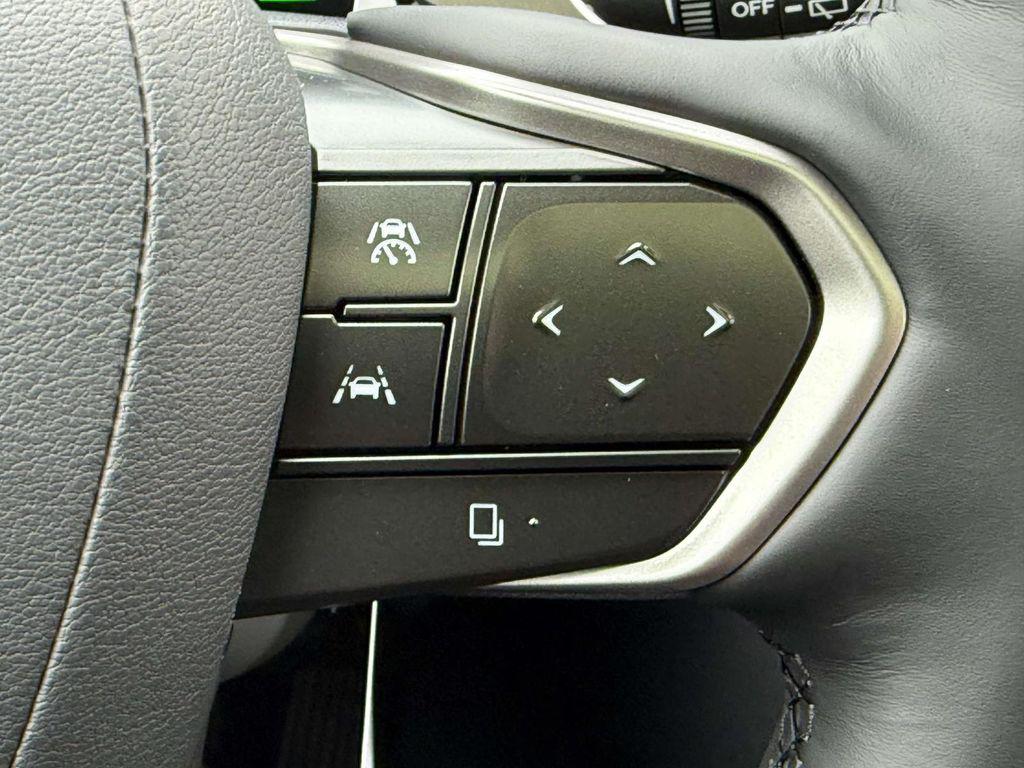 صورة مصغرة 17 لـ 2026 Lexus NX 450H+ LUXURY