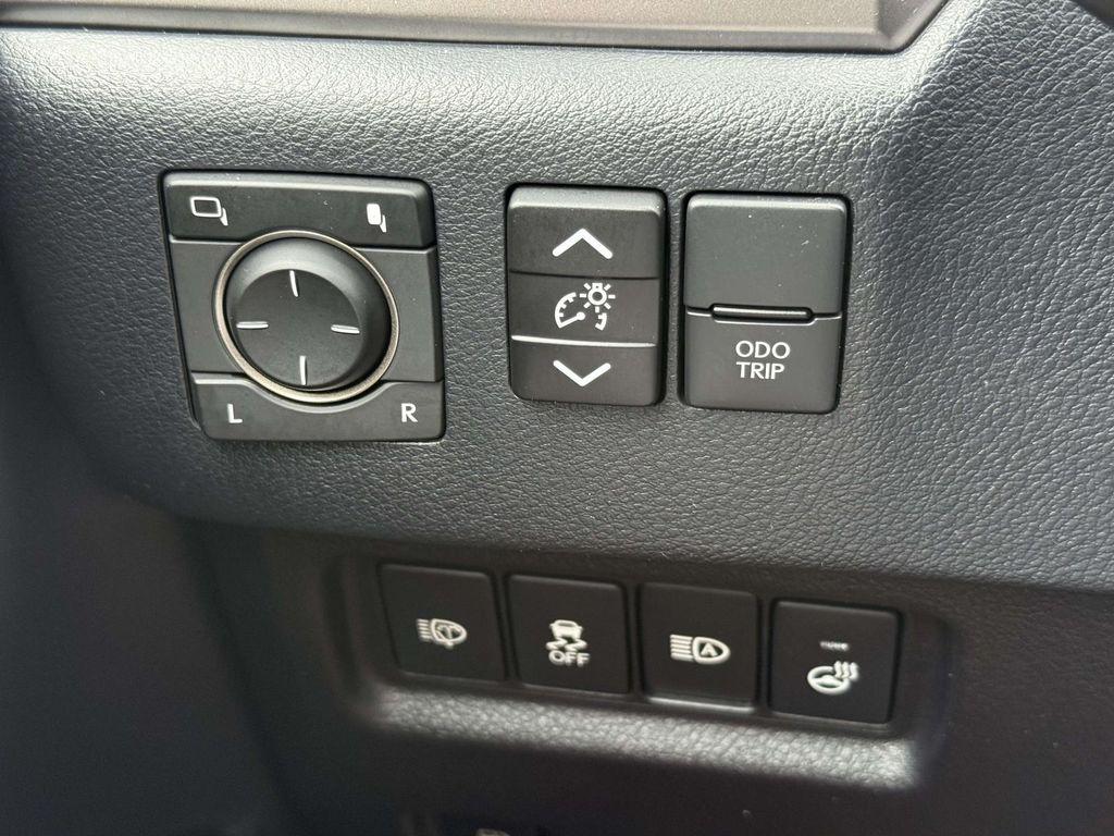 2023 Lexus GX 460 PREMIUM — миниатюра 24
