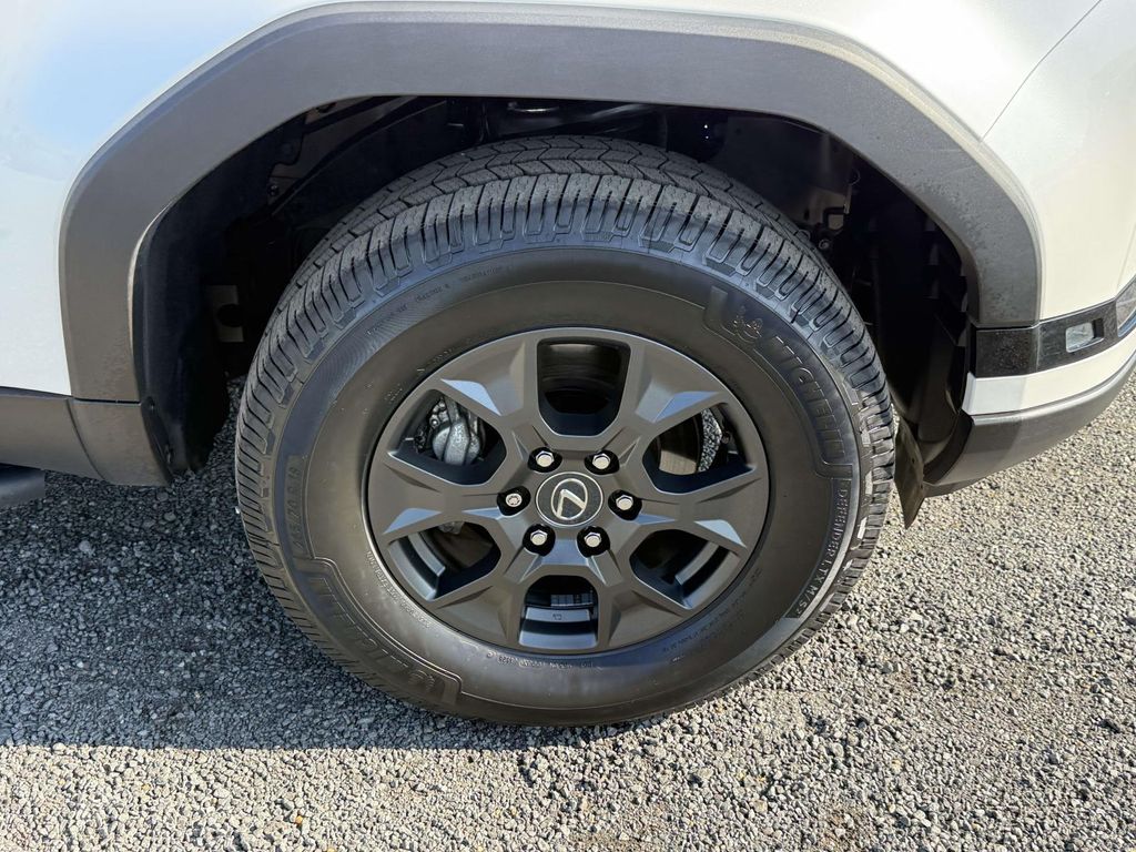 صورة 7 لـ 2024 Lexus GX 550 OVERTRAIL