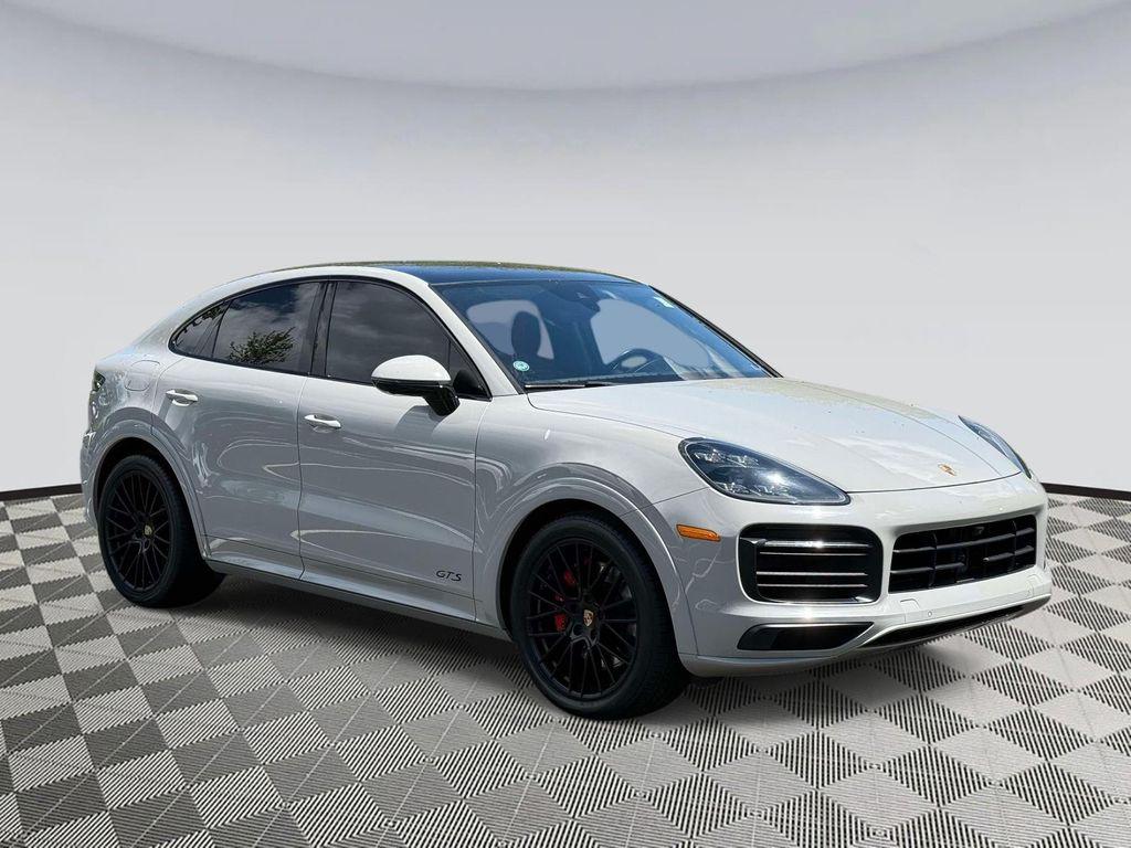 PORSCHE CAYENNE - 1
