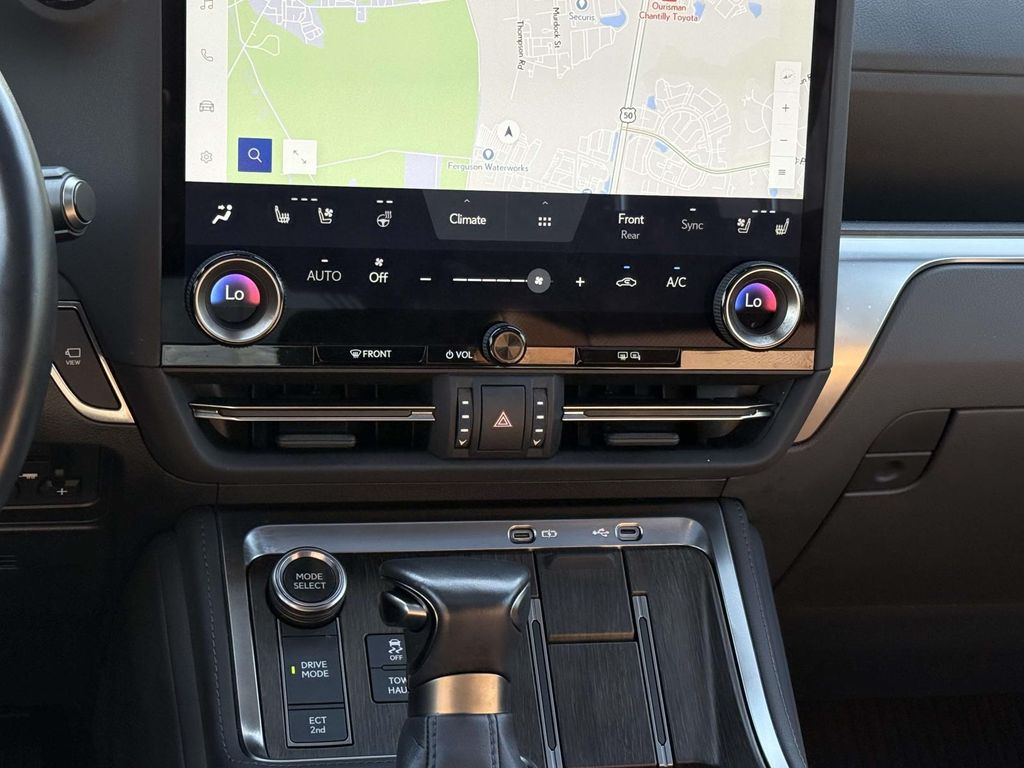 صورة 18 لـ 2024 Lexus GX 550 PREMIUM+