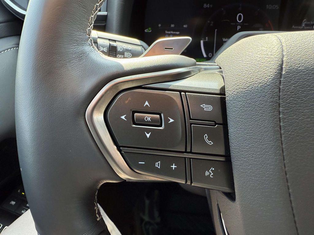 صورة مصغرة 22 لـ 2025 Lexus LX 700H LUXURY