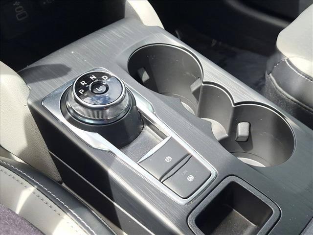صورة 13 لـ 2025 FORD ESCAPE PHEV BASE