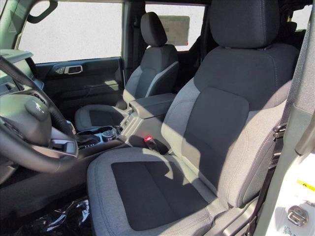 FORD BRONCO - 4