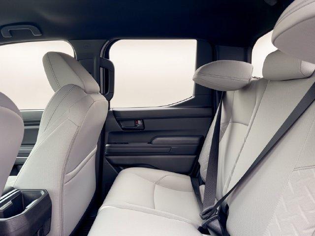 صورة مصغرة 27 لـ 2026 Toyota TACOMA SR5