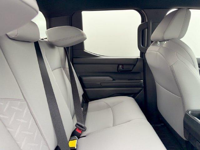 صورة مصغرة 29 لـ 2026 Toyota TACOMA SR5