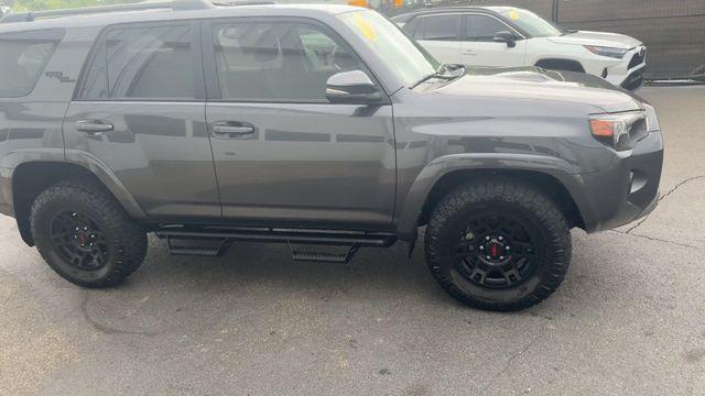 TOYOTA 4RUNNER - 3