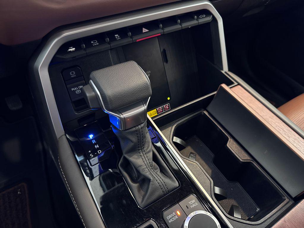 صورة مصغرة 25 لـ 2025 Toyota TUNDRA HYBRID 1794 EDITION