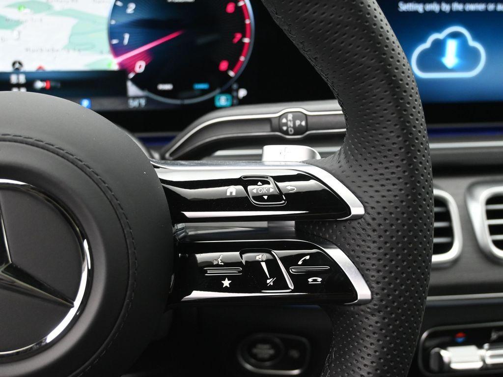 MERCEDES-BENZ GLS - 10