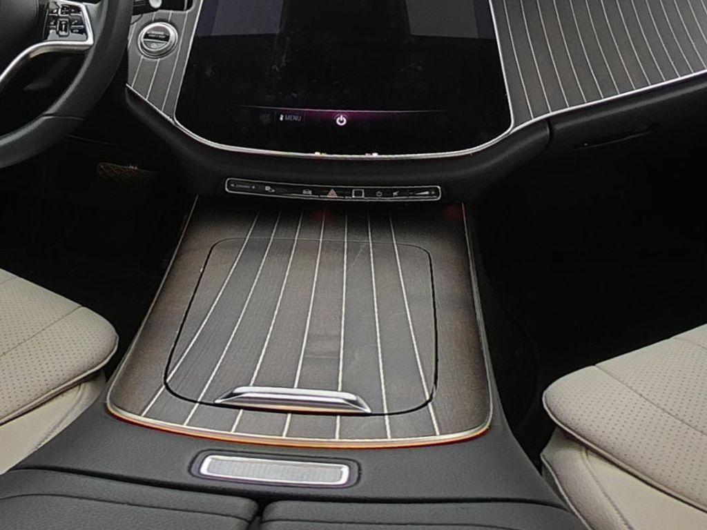 2025 Mercedes-BENZ E-CLASS — миниатюра 30