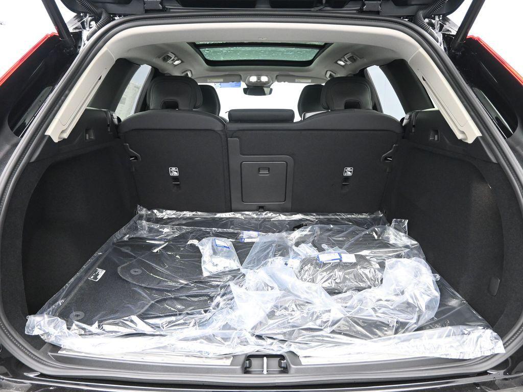 2026 Volvo XC60 B5 PLUS 缩略图 26