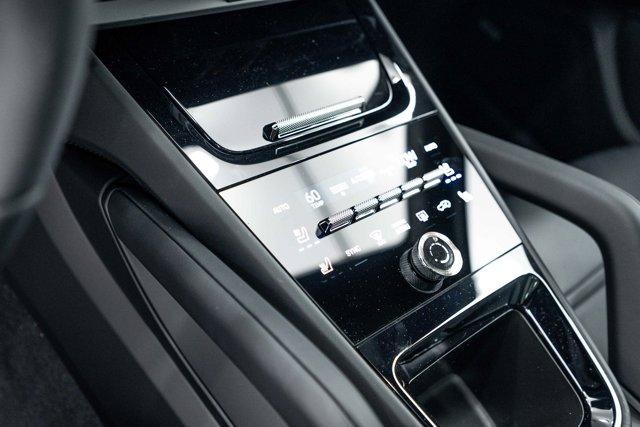 صورة 16 لـ 2026 Porsche CAYENNE S
