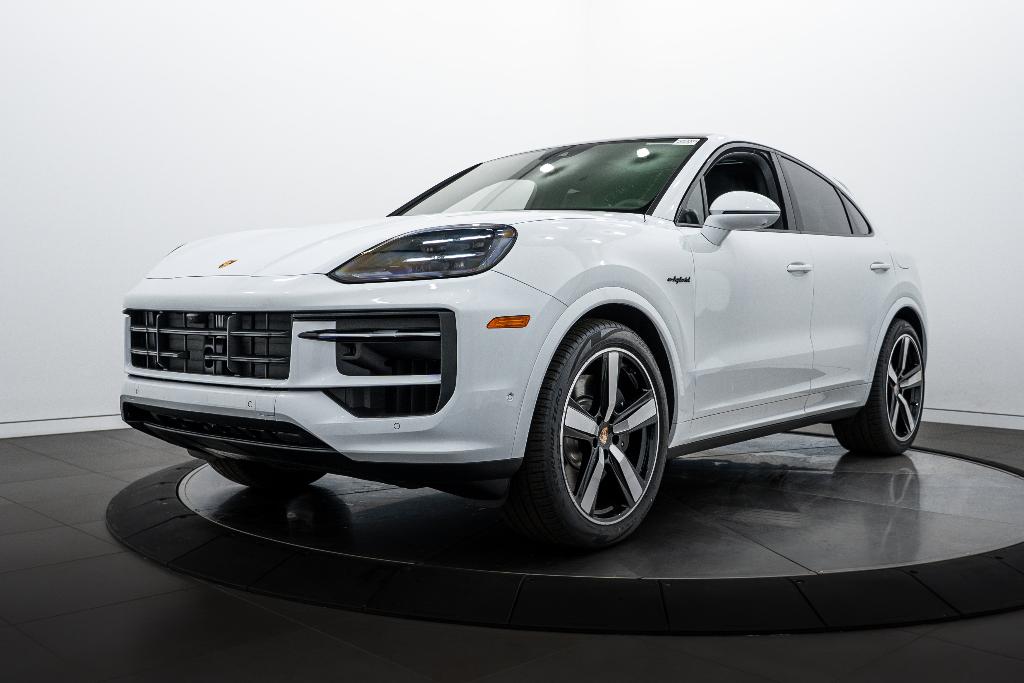 New 2026 Porsche Cayenne Base
